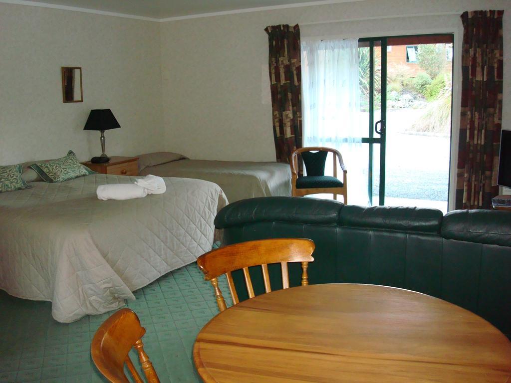 Kiwi Park Motels Murchison Exterior photo